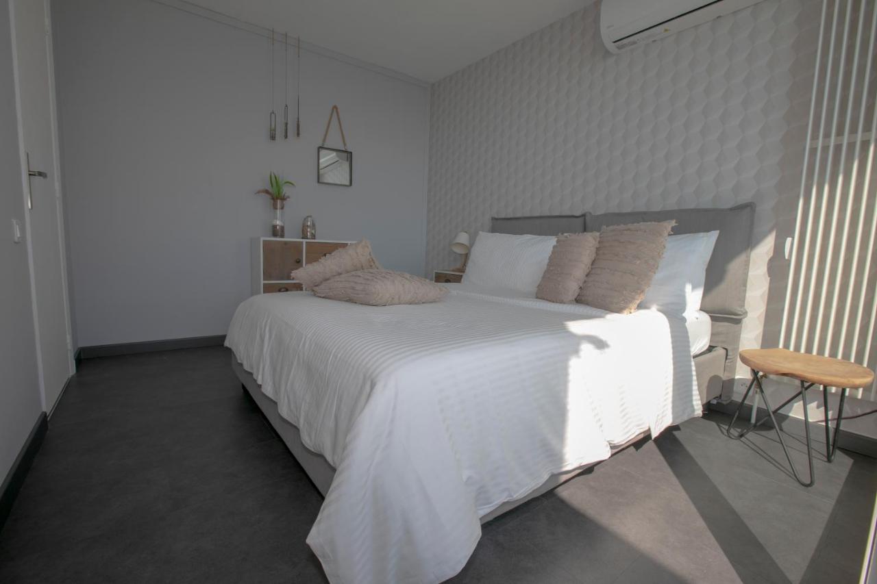 Castiello B&B 罗克布吕讷-卡普马丹 外观 照片